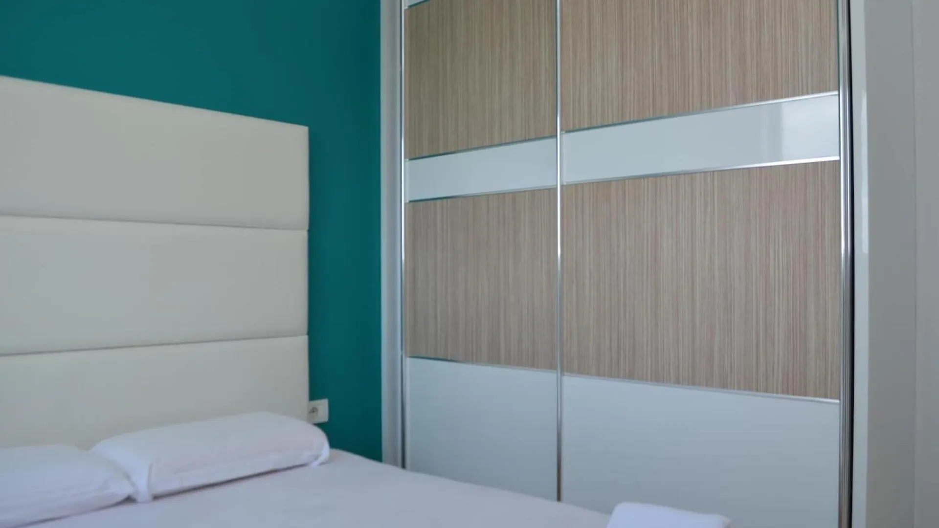 Bright Holiday Apartment With Balcony Saranda Albanie