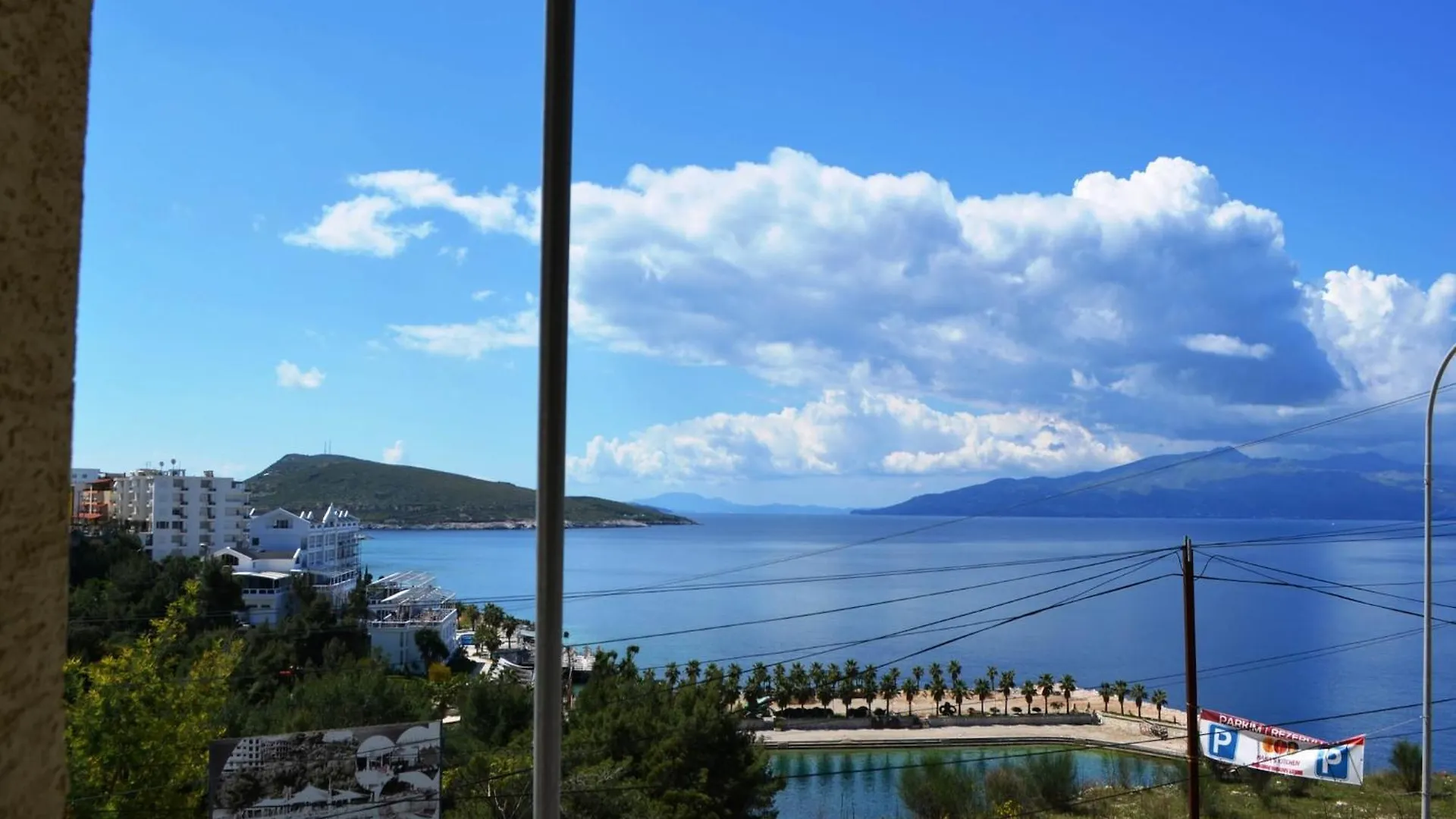 Bright Holiday Apartment With Balcony Saranda